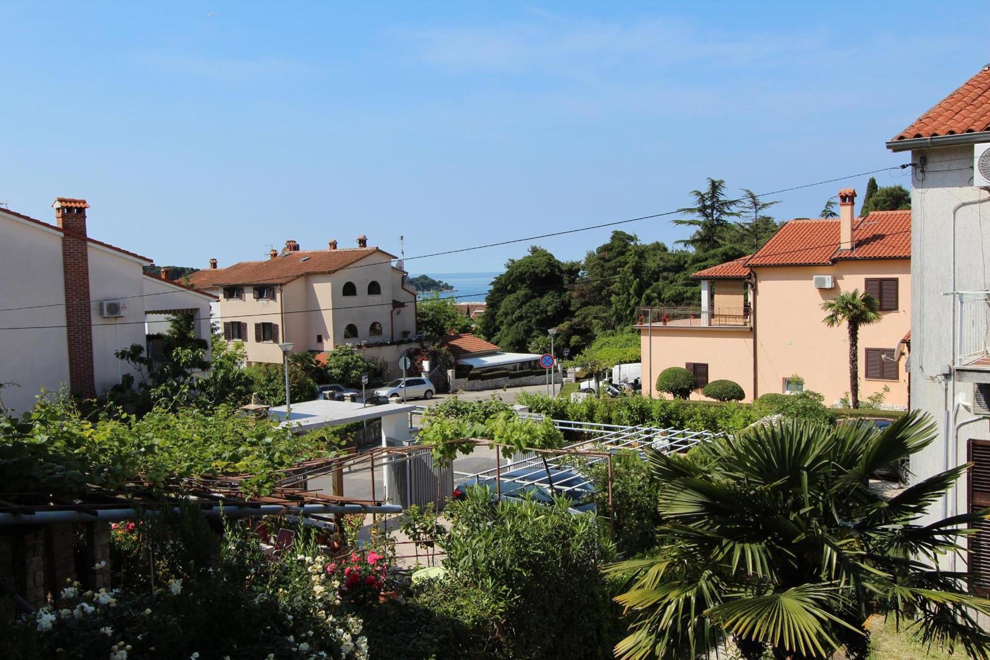 Apartments Belsa Rovigno Esterno foto